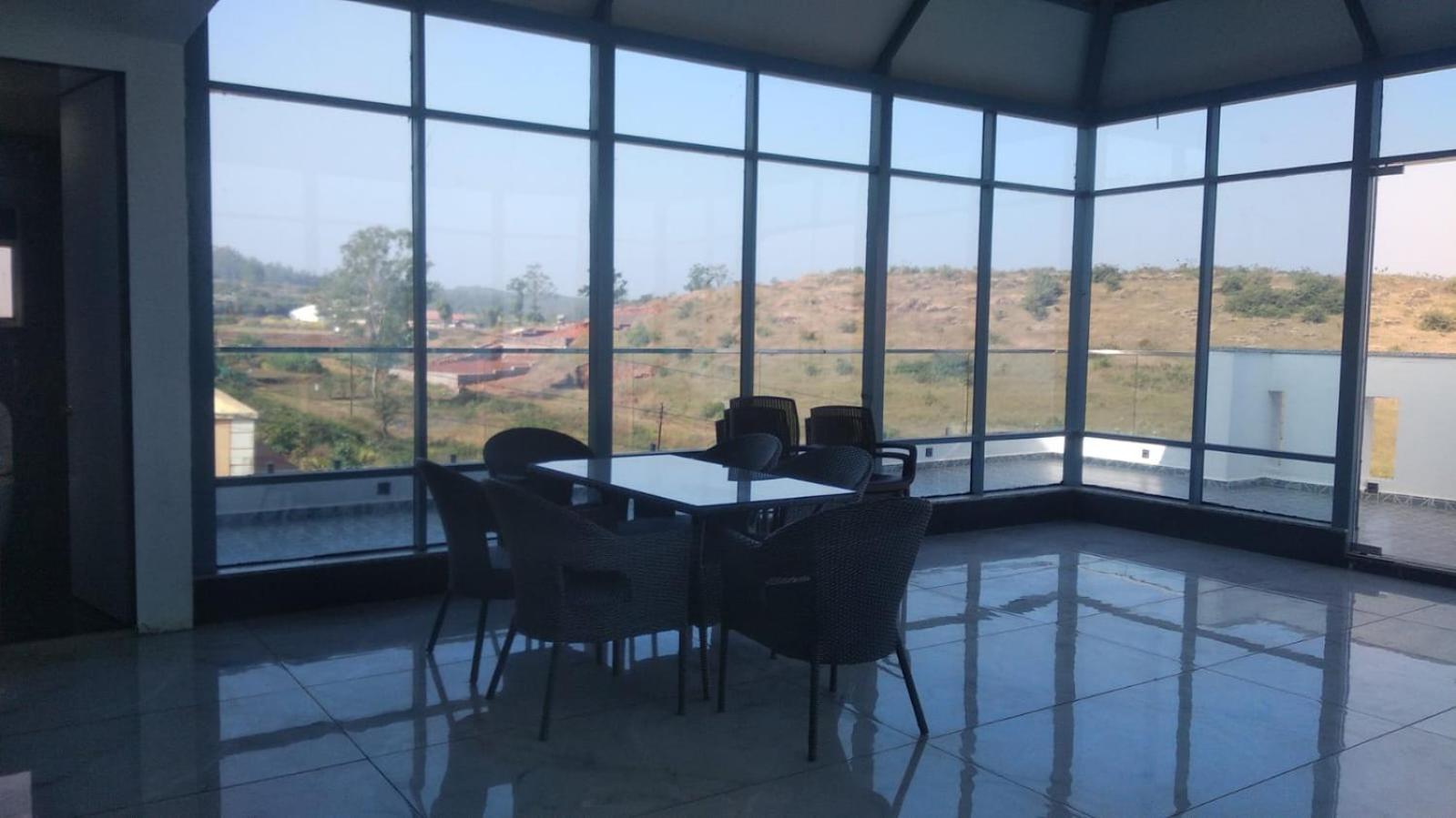 Arc Valley Resort Mahābaleshwar Buitenkant foto